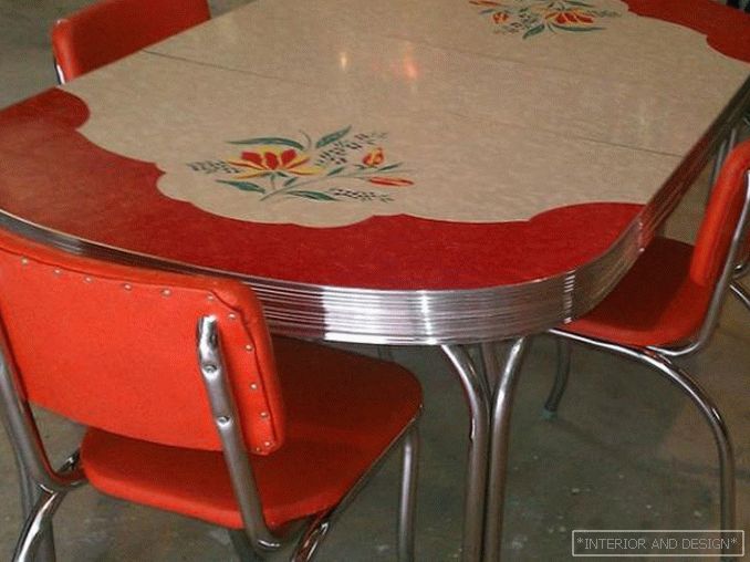 Plastični stolovi - foto 4