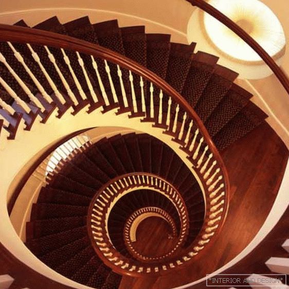 Photo spiralno stepenište