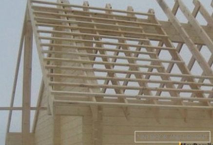Krovna konstrukcija i ugradnja plafona дома по финской технологии